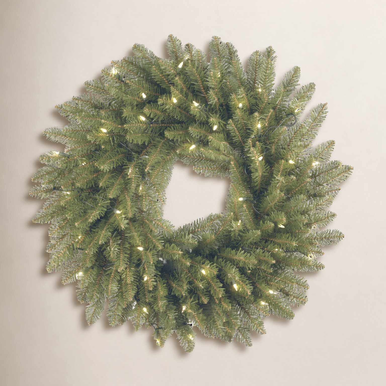 Reena Pre-Lit Christmas Wreath