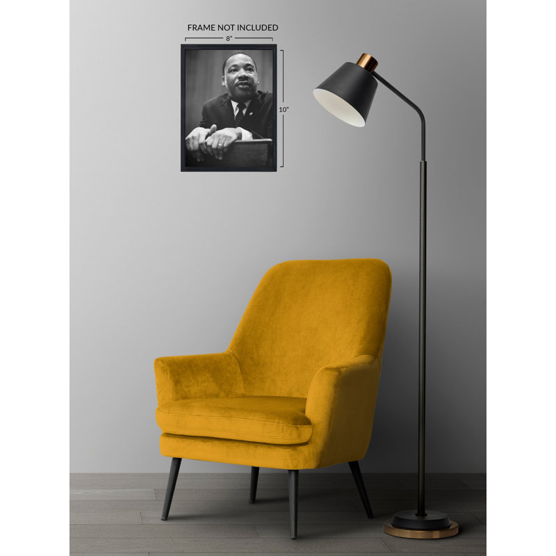 19664 Martin Luther King Jr sur papier, H 10 po x l 8 po x P 0,01 po