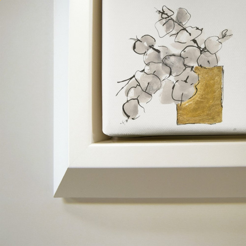 «Delicate Gilded Vase IV» par Chris Paschke - impression sur toile, 44" H x 64" W, White