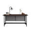 Bureau industriel avec surface de travail spacieuse
