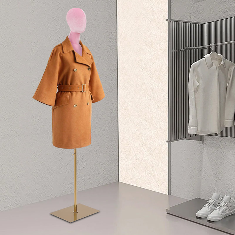 Mannequin de magasin de vêtements féminin, Or / rose