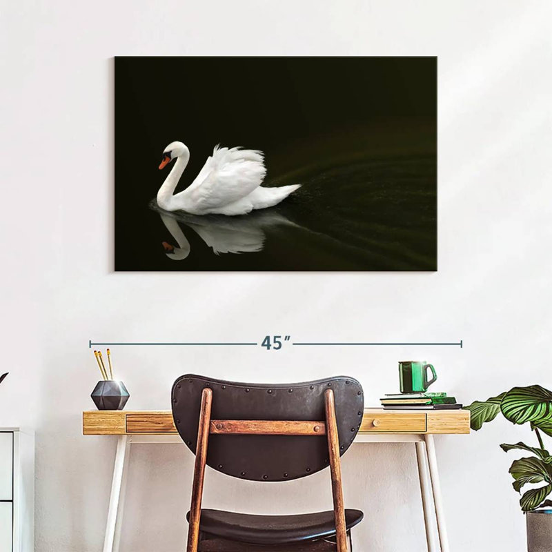 Brampt White Swan Elegance, 26" H x 39" W