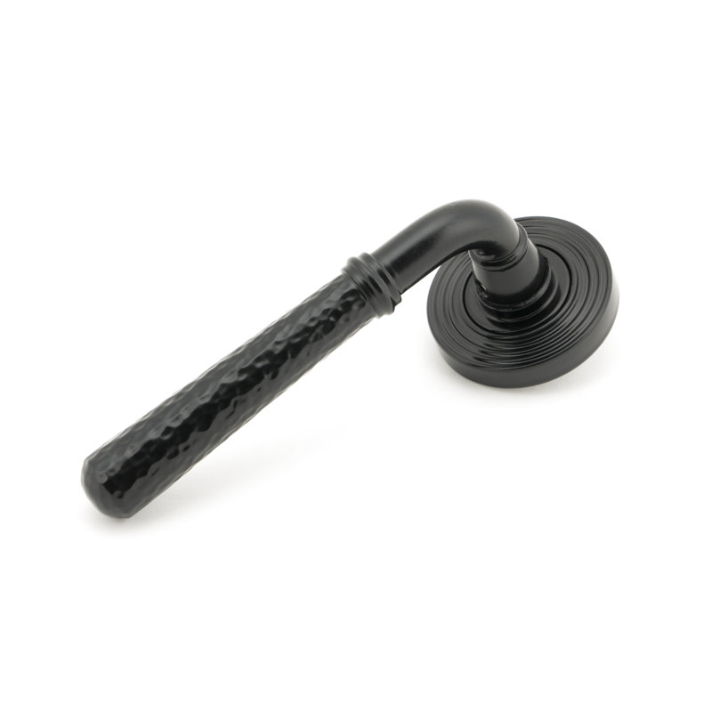Hammered Newbury Lever on Rose Set (Beehive), Black