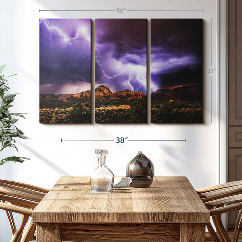 «Amazing Lightning Storm Over Sedona» sur, H 32 po x l 50 po