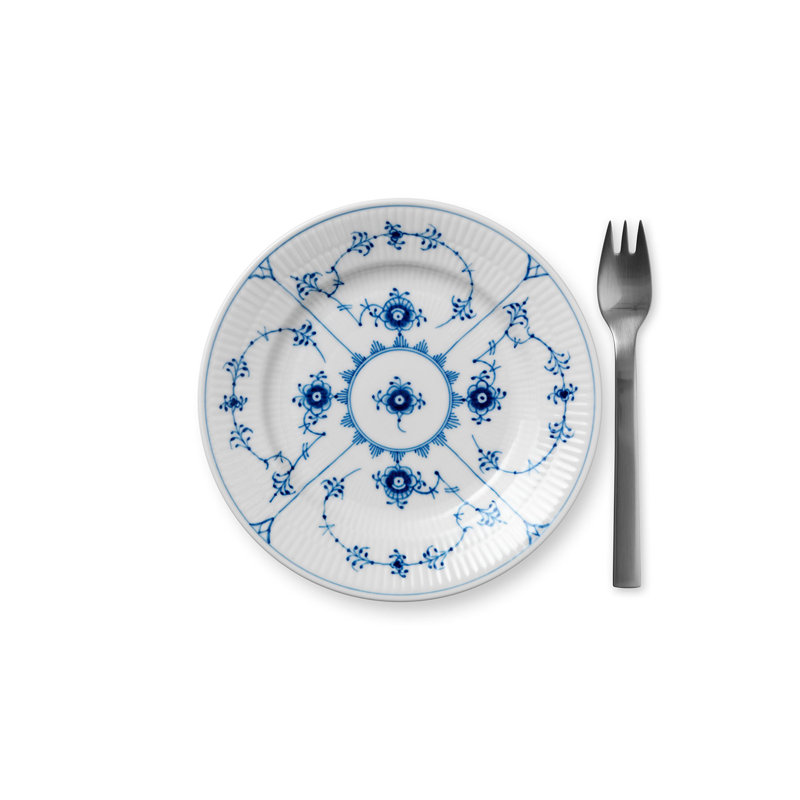 Royal Copenhagen Blue Fluted Plain 6.6929" Salad or Dessert Plate