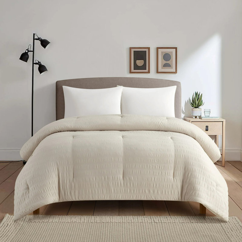 Stylehouse Ultra Soft Crinkle Comforter, Queen Comforter, Tan