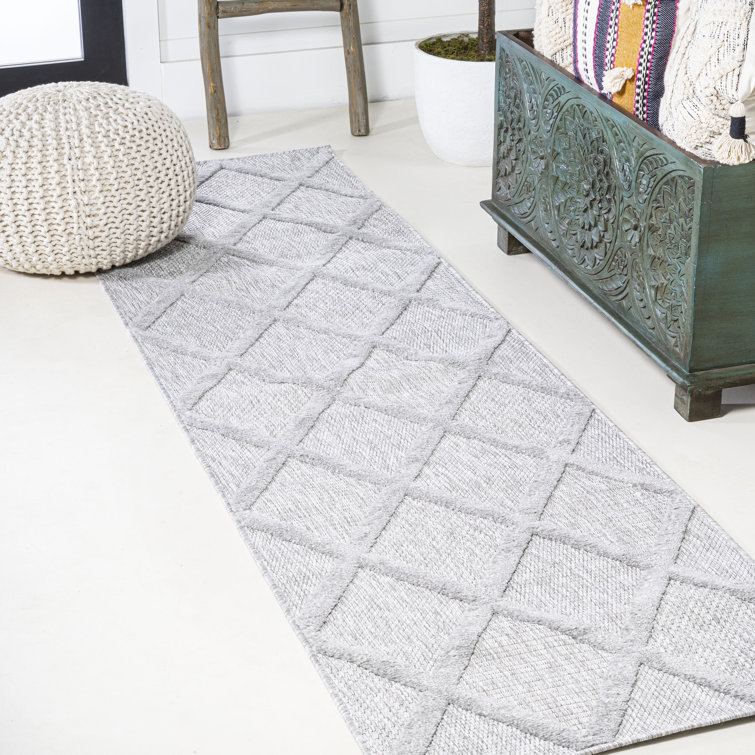 Briano Diamond Trellis Light Gray Indoor/Outdoor Rug