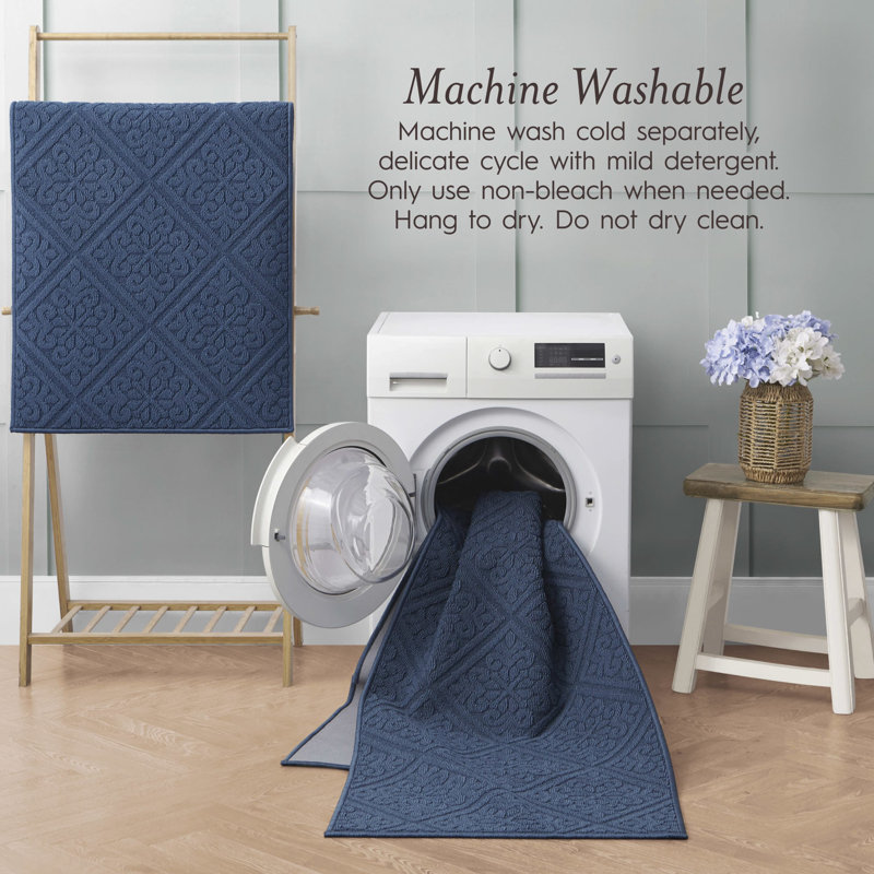Austell Machine Woven Synthetic Area Rug in Blue, Rectangle 2'2" x 3'9"