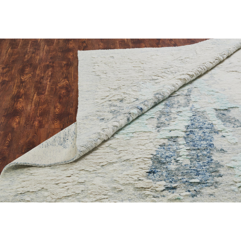 Dereonna Hand Knotted Wool Abstract Area Rug in White, Runner 2'6" x 10'
