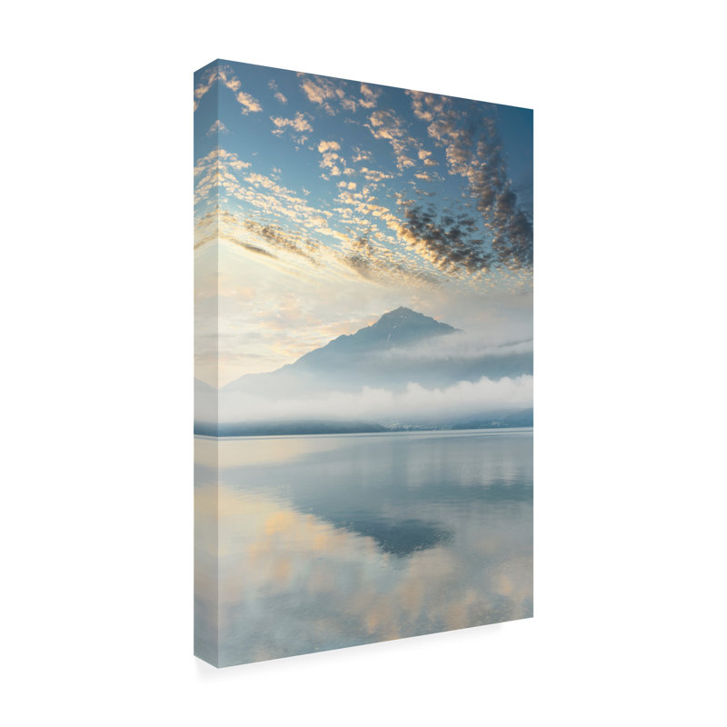 Gravedona Harbor Sunrise 2 par Alan Blaustein - Photographie sur toile tendue, H 47 po x l 30 po x P 2 po