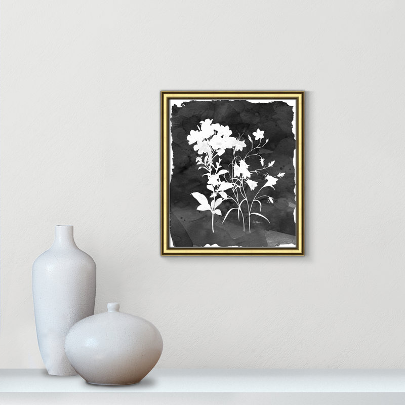 «Black Botanical II» par Carol Robinson - reproduction de photo sur papier encadrée, H 16,25 po x l 14,25 po x P 0,88 po