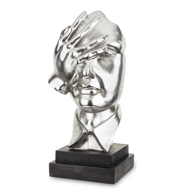 Figurines & Sculptures