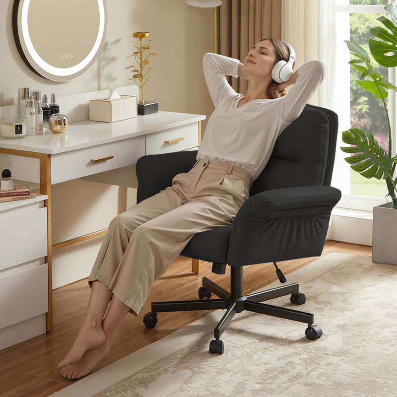 Office Chair Criss Cross Chair with Flip-Up Arms, Comfy Computer Chair with Side Pockets , Black