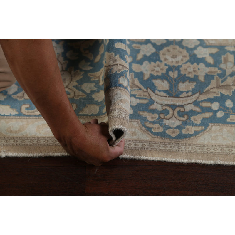 Tapis traditionnel délavé discret 10 x 13