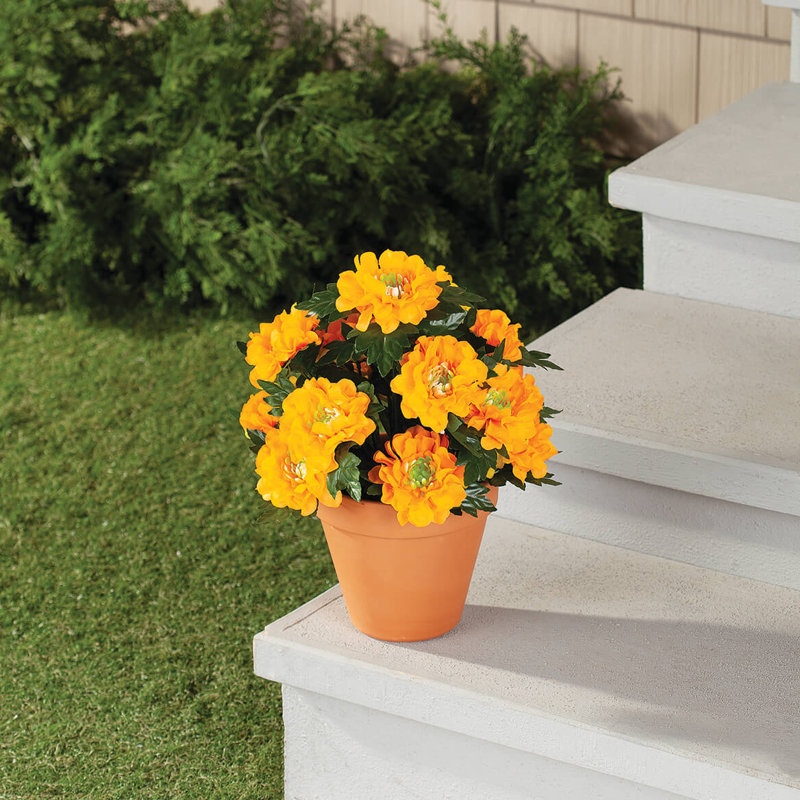 OakRidge Artificial Marigold Bush, Gold