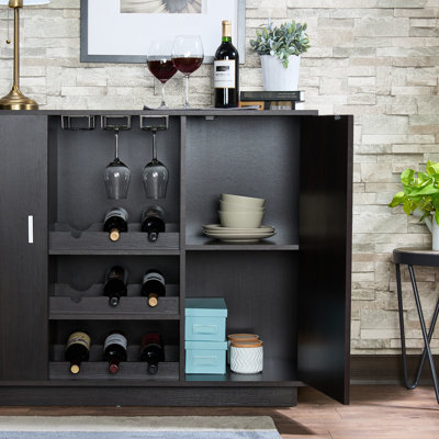 Armoire pour le rangement et la présentation dans les espaces d'atelier