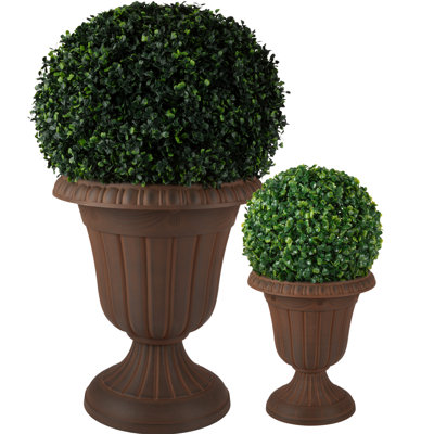 Outdoor Planter 2-Pack - Large and Small Urn Planters - Plastic Plant Pots for Indoor, Outdoor, or Front Porch Decor by Pure Garden (Brown)