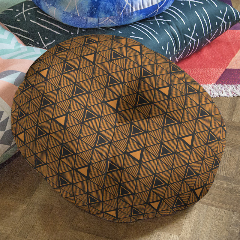 Coussin de sol classique à motif de triangles dessinés à la main, 26 po x 26 po, Brun/orange