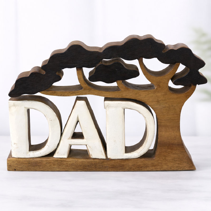 Sculpture en bois fait à la main DAD sous un arbre, bois d'acacia massif, cadeau de Noël unique et décoration intérieure