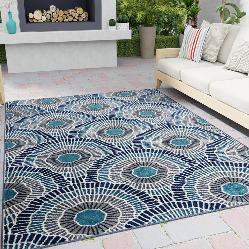Tapis intérieur / extérieur bleu en polypropylène touffeté à la machine Mekiah, Rectangle 3 pi 3 po x 5 pi 3 po