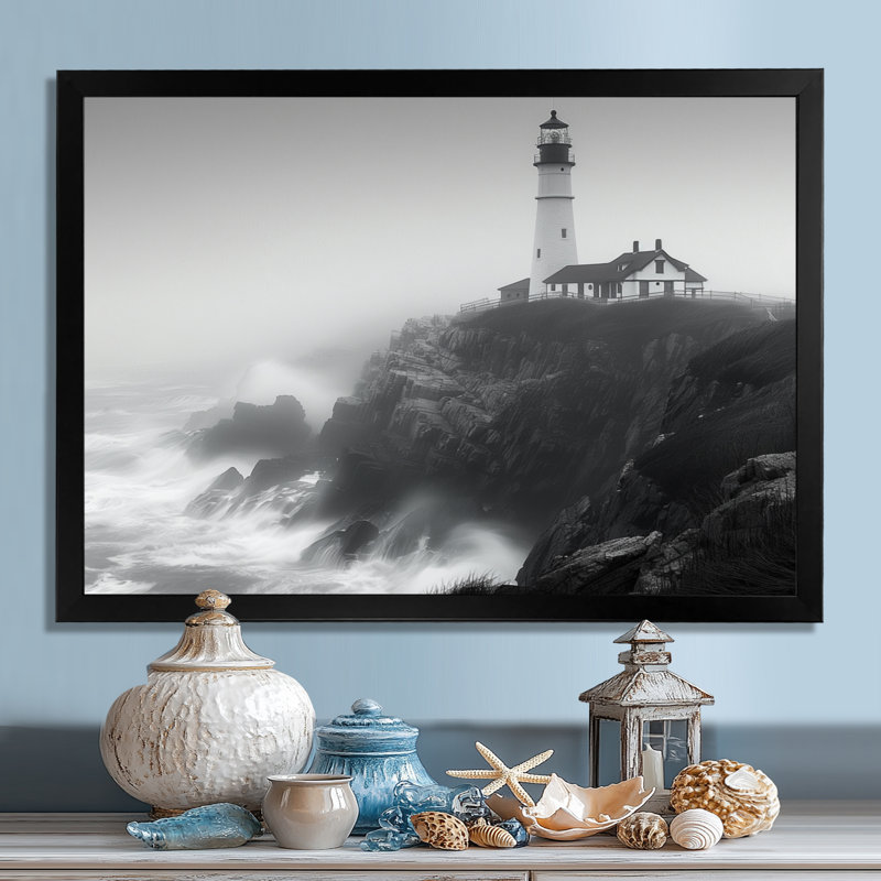 Phare monochrome brouillard d'hiver Cliff II - phares, art mural, H 30 po x l 40 po, Encadrement argenté