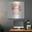 «International Woman IV» par Silvia Vassileva, art mural en métal, 36 po x 36 po-730425229
