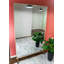 LiteMirror avec cadre en bois et supports roulants-67138349