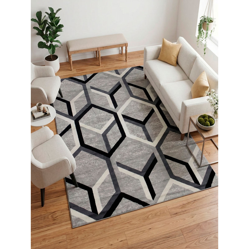 Nubia Geometric Area Rug in Gray, Rectangle 5' x 7'2"