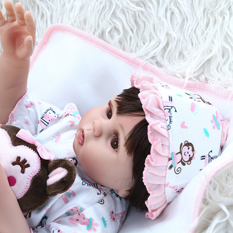 Poupée en silicone pour fille