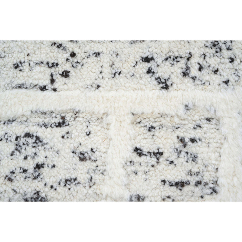 Wool Geometric Area Rug in Ivory And Charcoal, Rectangle 10' x 14'