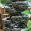 Fontaine de table en pierre en polyrésine à 7 niveaux avec lumière DEL 9 x 5 x 14 po