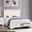 Grand lit moderne avec tête de lit tapissier en similicuir, rangement et tiroirs, style, finition blanche, accent de paillettes argentées, cadre de tête de lit plateforme en bois, pièce de chambre à coucher