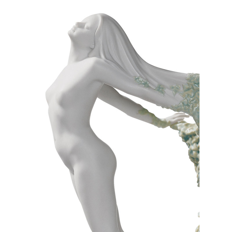Renovatio Figurine
