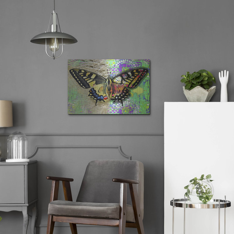 «Exposed Butterfly» par Dean Russo sur, H 16 po x l 24 po