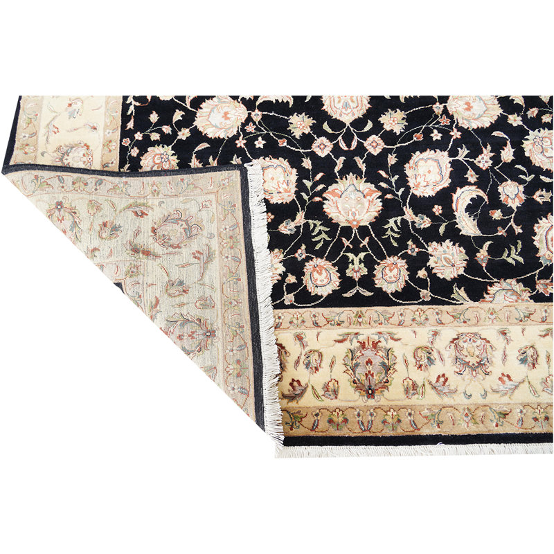 Intricately Hand Woven Wool Oriental Area Rug, Rectangle 8' x 10'
