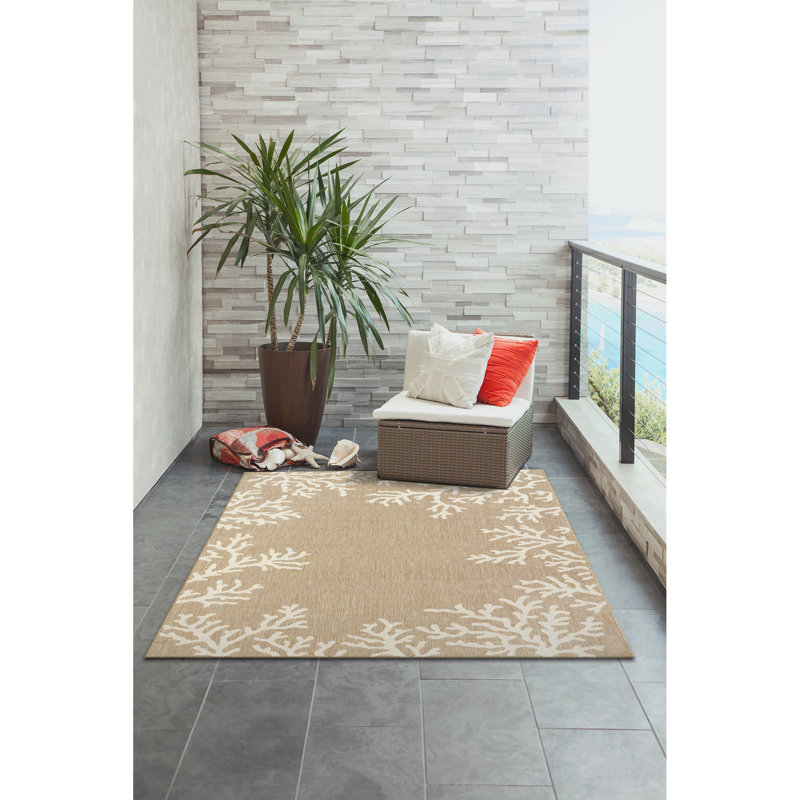 Tapis intérieur / extérieur beige Mancilla, Rectangle 6 pi 6 po x 9 pi 4 po
