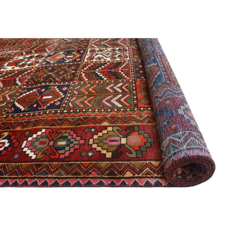 Khylar Distressed Len Burgundy Rug