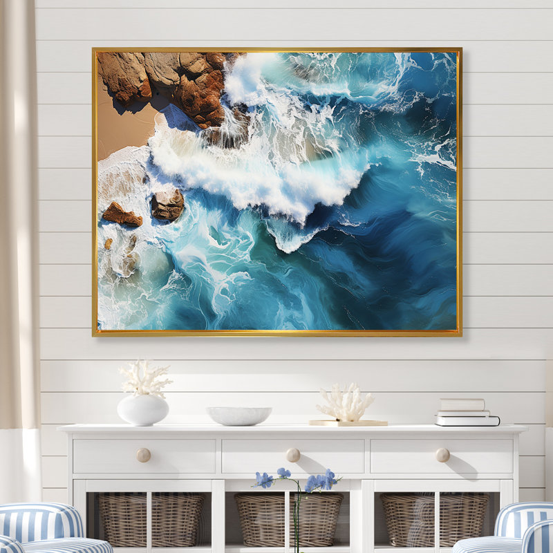 Skyblue vue aérienne des vagues côtières IV - plage, art mural, H 24 po x l 32 po x P 1 po, Cadre flottant doré