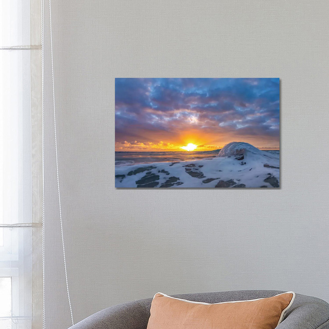 Dawn Curl von Sean Davey - Gallery-Wrapped Canvas Giclée on Canvas