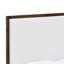 Grand lit tapissier en noyer avec matériaux et look tendance