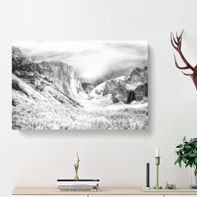 Yosemite National Park California - Wrapped Canvas Print
