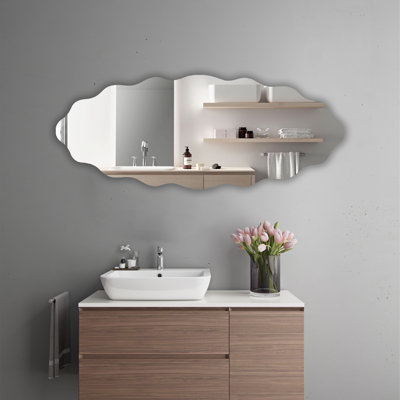 Elizaveta Scalloped Wall Mirror