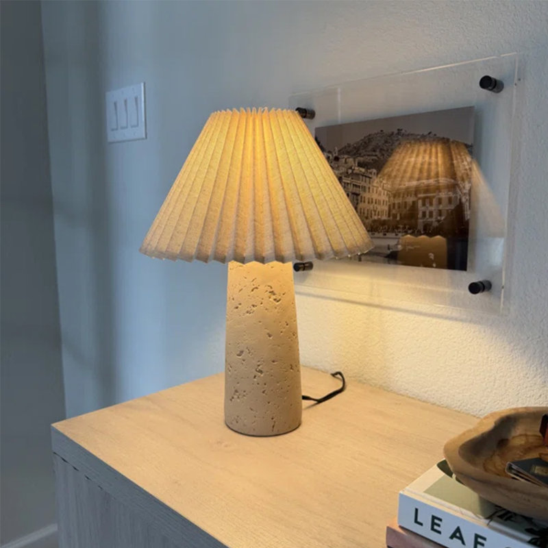 Lampe de table en pierre