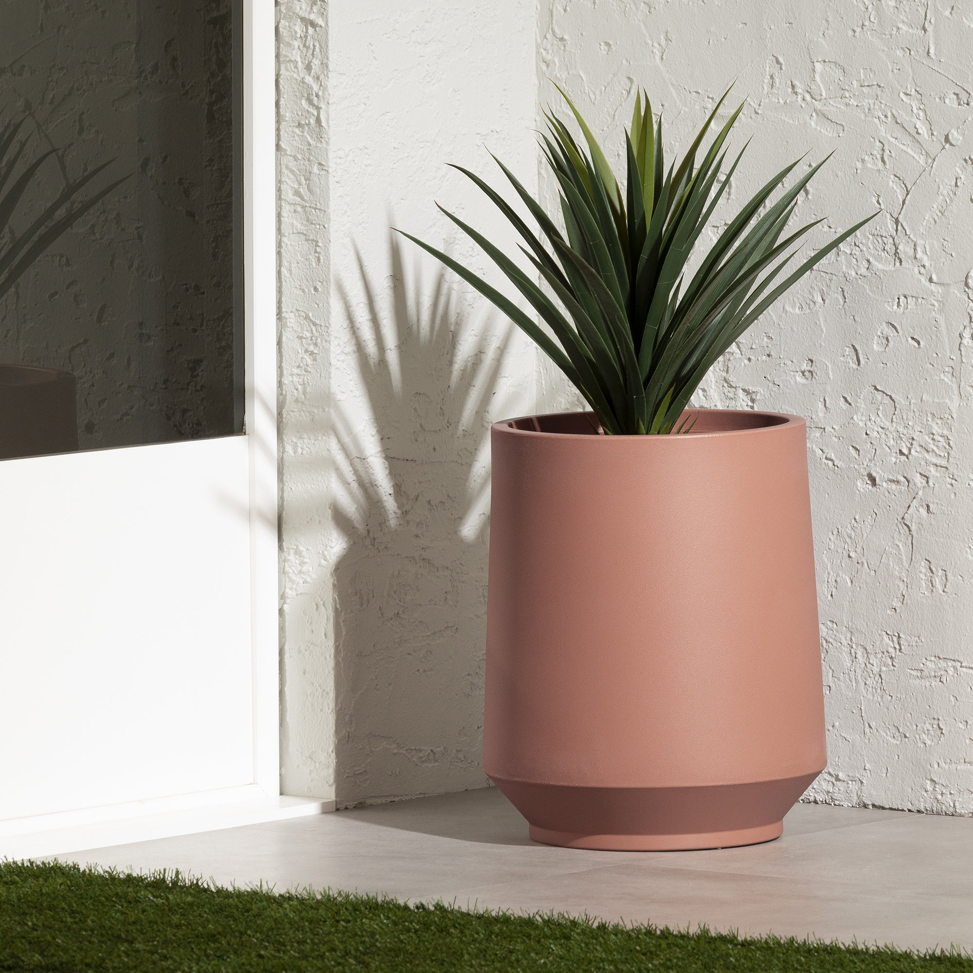 Dalya Pot Planter, Orange, 19.5" H x 16.25" W x 16.25" D