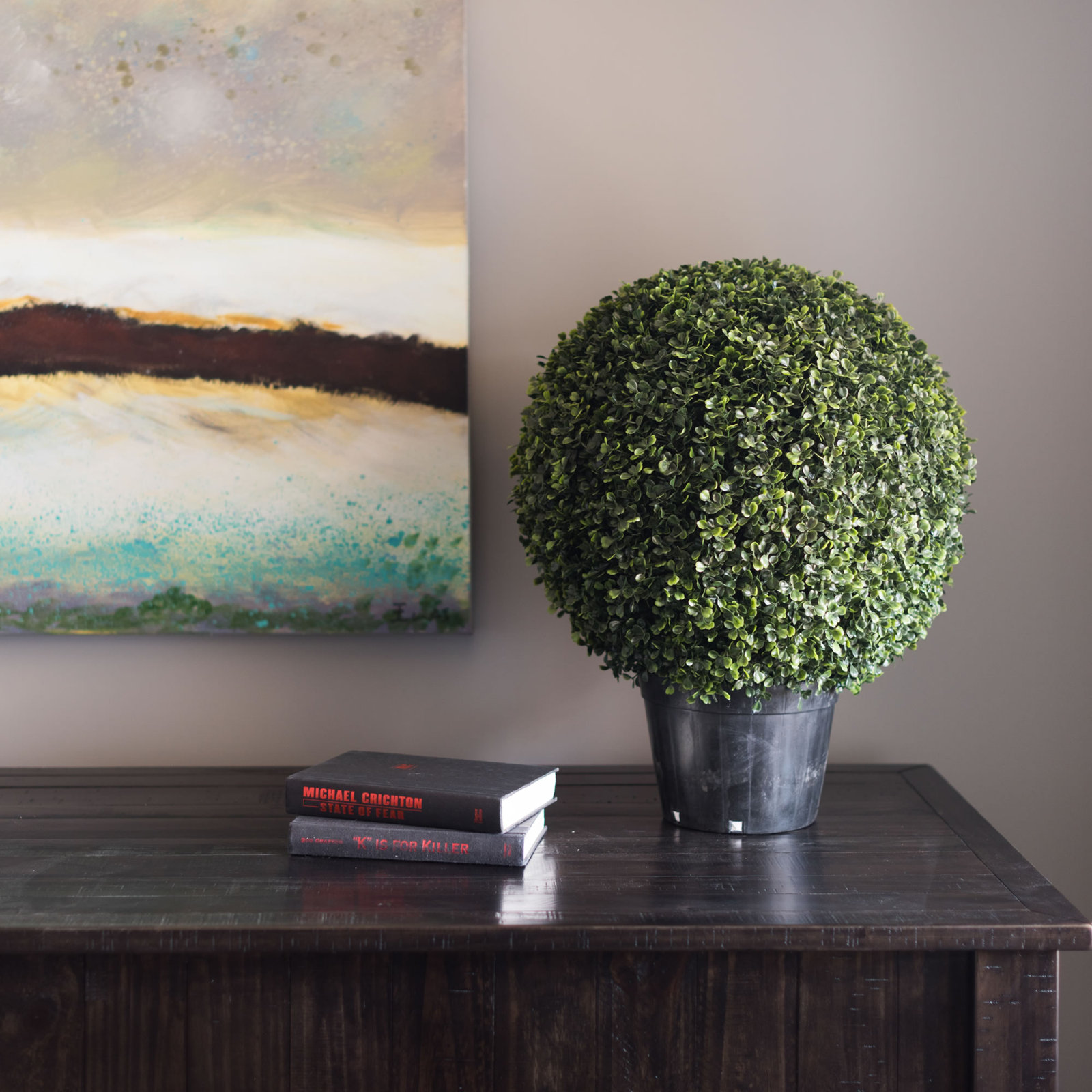 Boxwood Topiary in Pot, 23" H x 20" W x 20" D