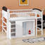 Lit mezzanine avec armoire de rangement et garde-robe-147809312