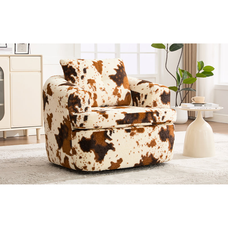 Chaise pivotante 360 avec double couche de confort et dossier tendance pour se détendre dans le salon.