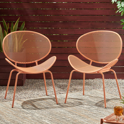 Curvaceous Shell Chairs (2), l 24,58 po x H 34,61 po, fer thermolaqué, paire de chaises en fer orange, arrondie