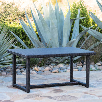Table de salle à manger d'extérieur Rosa, brun multi, l 32,85 po x P 59 po, H 28 po, structure en fer et en résine, table de patio 59 po 32,85 po et fonctionnelle