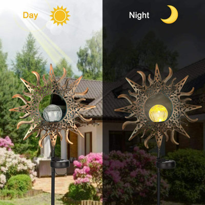 Low Voltage Solar Powered Integrated LED Pathway Light